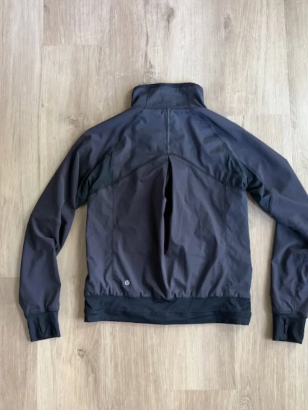 Lululemon Run Track Attack Jacket Sz 6 Charcoal